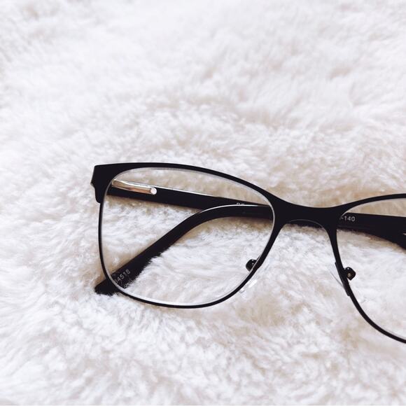 Esme Black Classic Sleek Reader Glasses - Picture 2 of 9